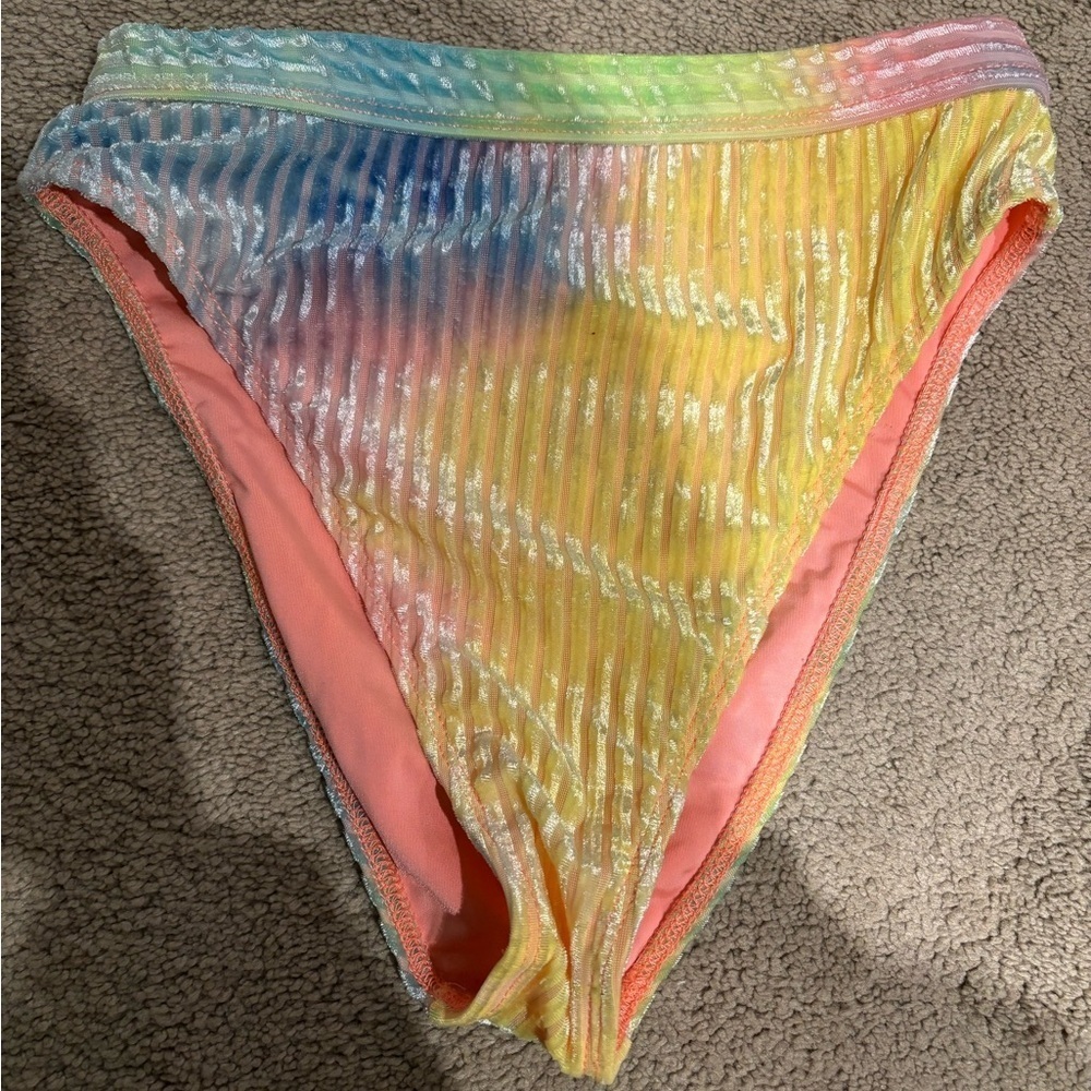 Dippin' Daisy's Pastel Bikini Set - Picture 2 of 5